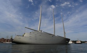 «А» повторно спущена на воду в Киле