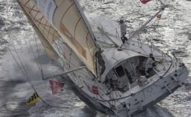 Barcelona World Race. Renault Captur не сдается