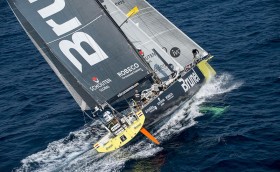 Volvo Ocean Race. Голландцы уходят в отрыв
