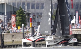 Ждем катамараны