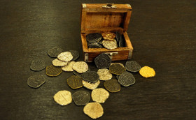 Пиастры для попугая