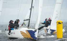 За кубком под дождем