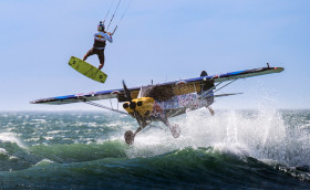 Пролетая над пропеллером