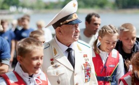 Алексей Леонов лично напутствует юных яхтсменов