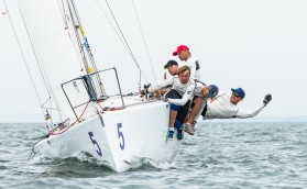 Владимир Липавский поднялся