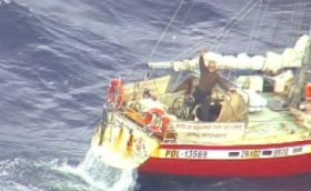 Польский яхтсмен подал сигнал бедствия, и…