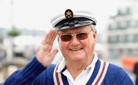 Принц Хенрик ушёл…