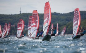 Стефания Елфутина по-прежнему первая