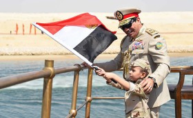 Новый проход Суэцкого канала открыт