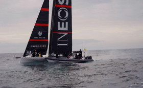 INEOS Britannia в огне