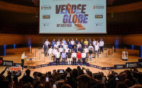 Vendee Globe 2024. Третий слева в первом ряду