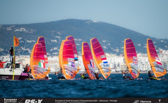 На вторых ролях