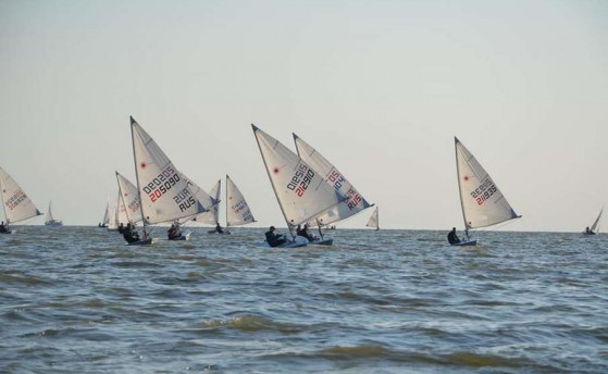 218 яхтсменов