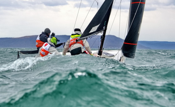 Немного солнца в холодной воде