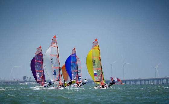 Болеем за наших!