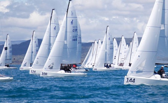 Отстали всего на очко