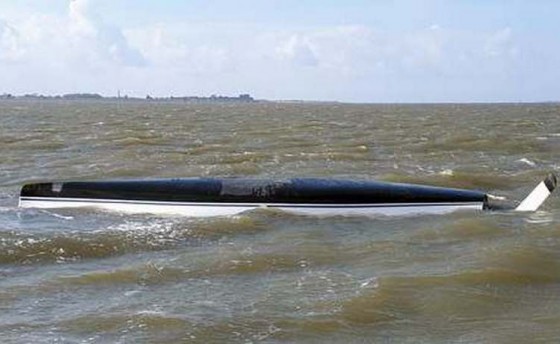 Непроизвольный поворот через фордевинд...