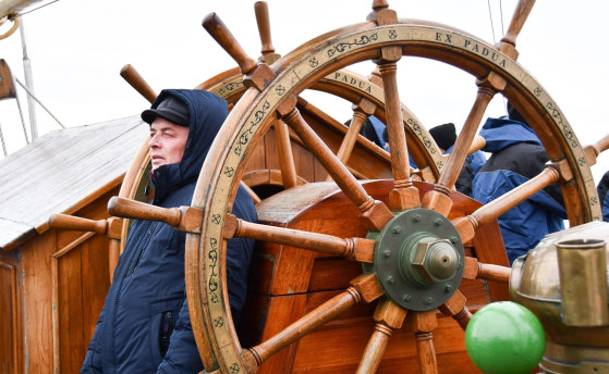 Штурвал и румпель – наследники рулевого весла и колдерштока