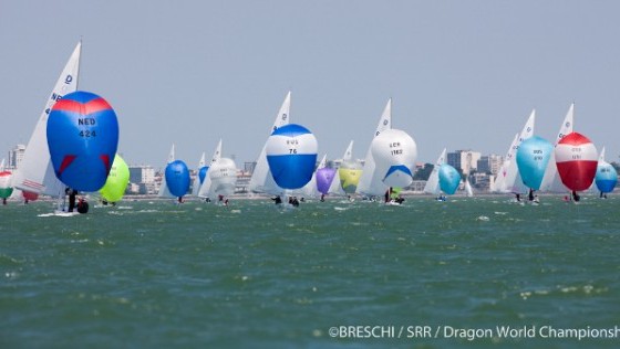 «Драконы» взяли старт