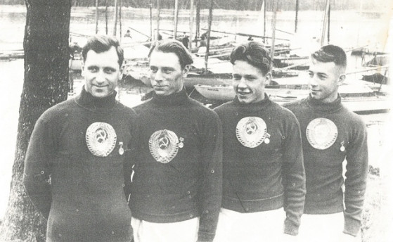 Старейшина