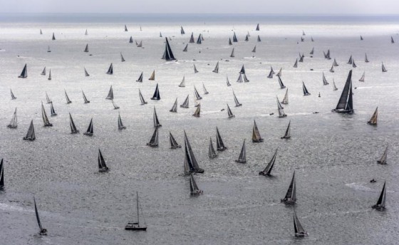 С невероятной скоростью