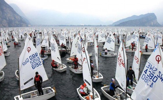 1072 участника!