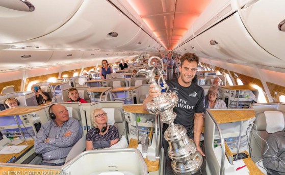 Кубок «Америки» мчит в Окленд