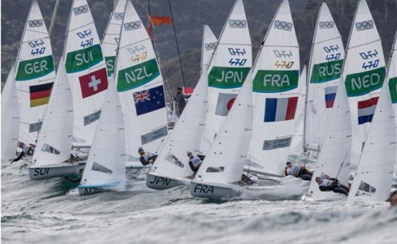 Будем болеть!