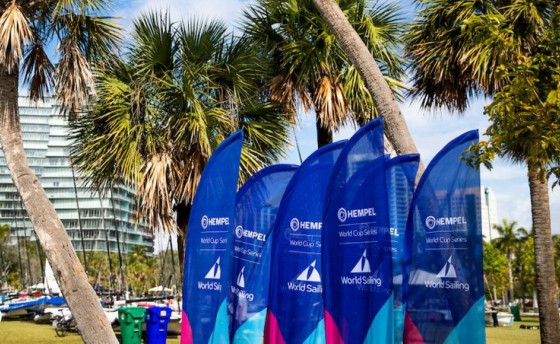 Как там за океаном?