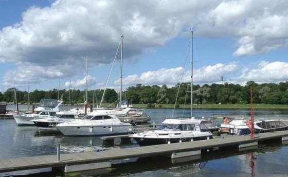 Яхт-клуб на Крестовском удалось отстоять