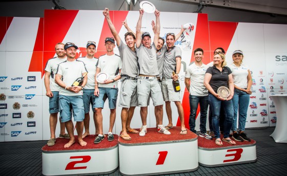 На третьем и пятом