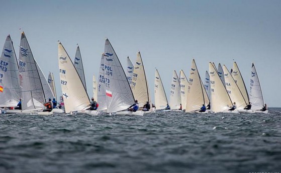 Крутских тоже начал с победы!