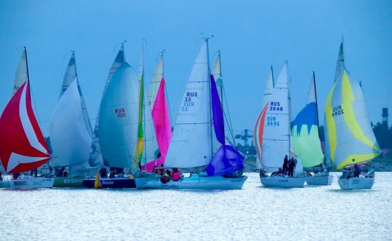 Плюс «Летучие голландцы»