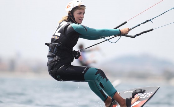 Соревнуются кайтсерферы