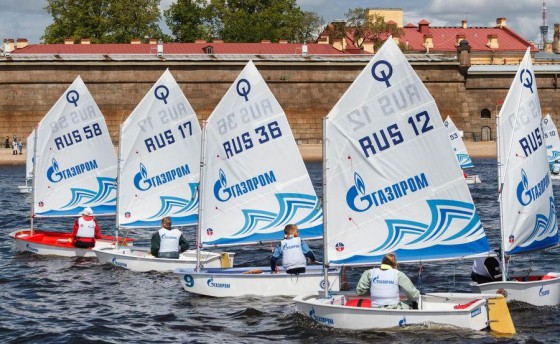 «Оптимисты» начинают