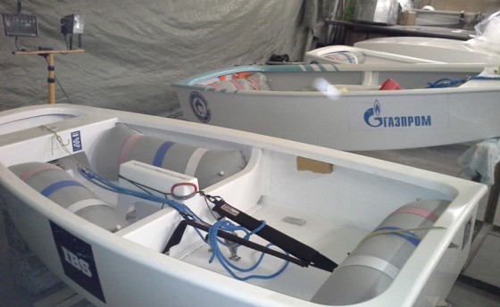 «Артек»  поднимает паруса