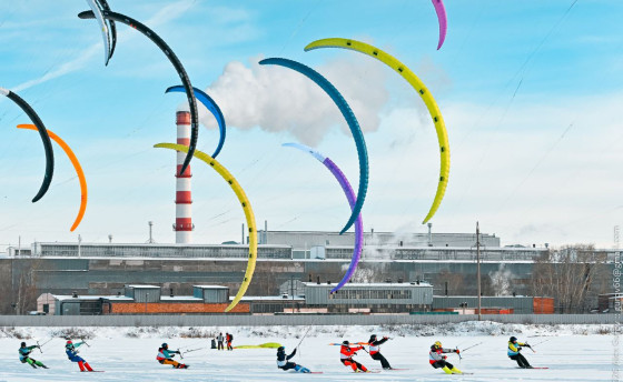 Сноукайт-сезон в разгаре