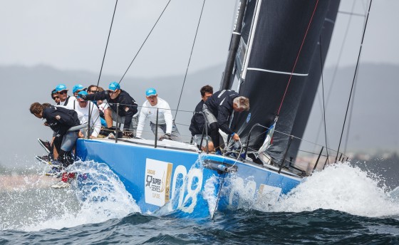 Океан встречает флот ТР52 Cascais Cup неприветливо