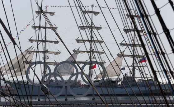 Из рук президента