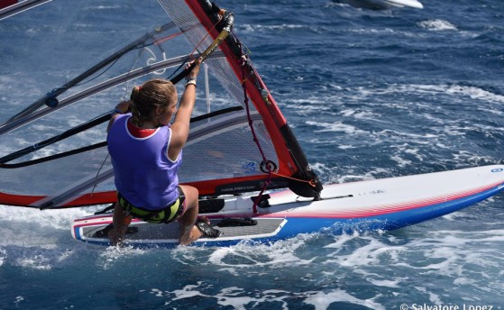 Елфутина сохранила лидерство