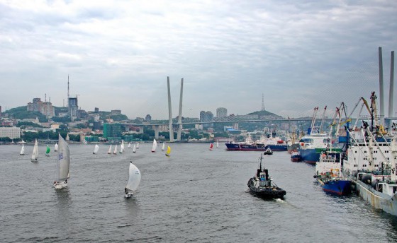 Яхтсмены Владивостока отметили день города двумя соренованиями