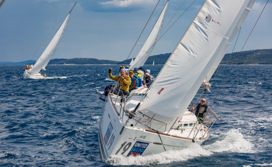 49 экипажей!