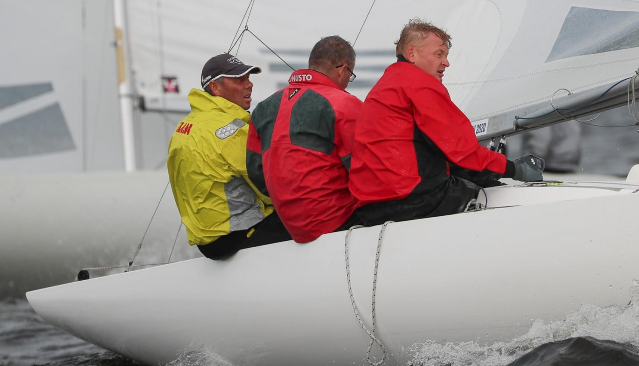 Не-дракон среди "Драконов"