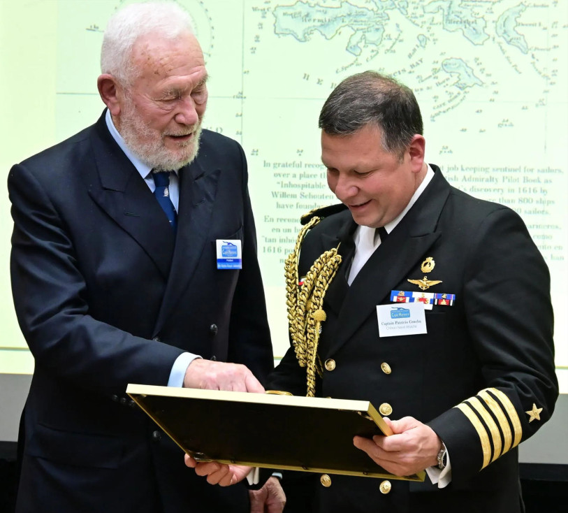 ...смотрители маяка на мысе Горн