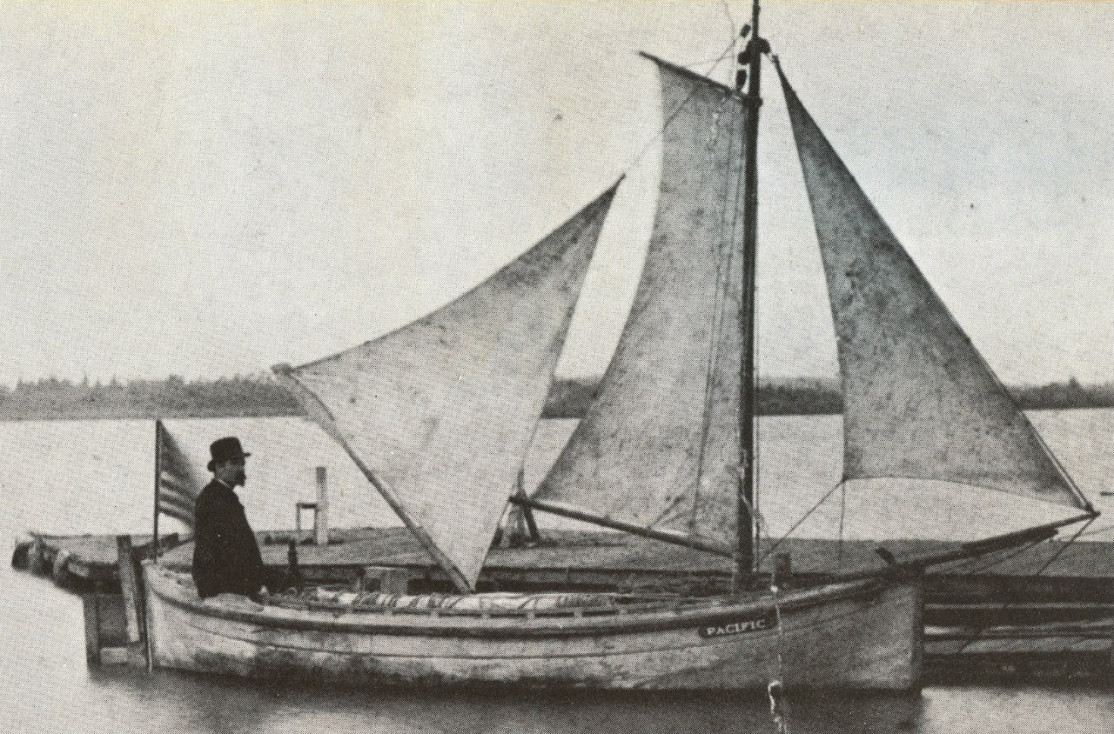 Единственная фотография яхты Pacific. Бизань-мачта заняла место сломанной грот-мачты