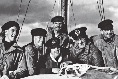 Экипаж Wayfarer. 1945 г.