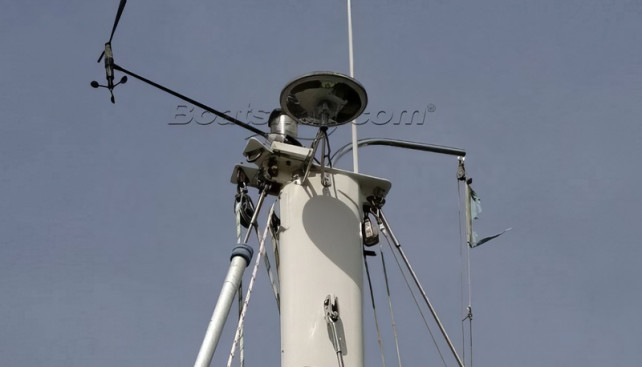 Топ мачты - место для части «тяжелых» потребителей: камеры/антенны/датчики