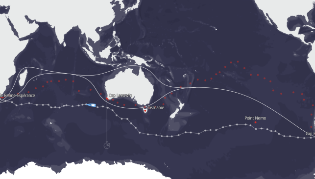 Линия из белых точек - маршрут плавания Жана-Люка Ван ден Хеде; линия красных точек - маршрут Гирека Суде