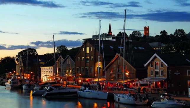 В Тьёнсберге отреставрированные складские причалы принимают современные яхты