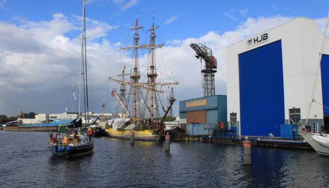 Амстердам принимает самые разные корабли